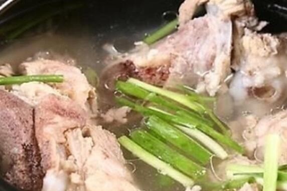 老员外骨头汤火锅